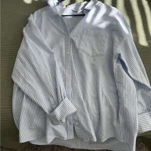 Old Navy Women's Light Blue Striped Button Down Shirt